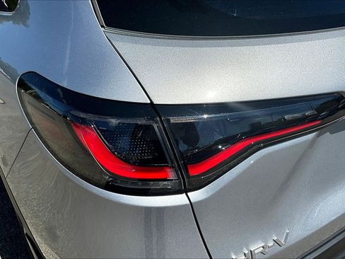 Certified 2024 Honda HR-V LX image 30