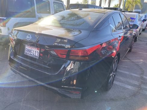 Used 2019 Nissan Altima 2.5 Platinum FWD image 5