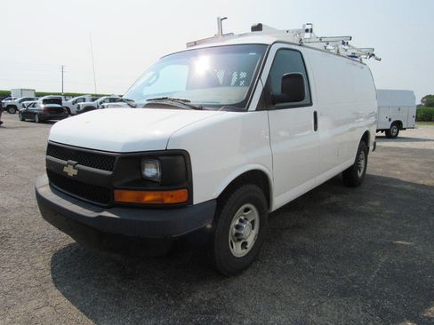 Used 2016 Chevrolet Express 2500 RWD image 7