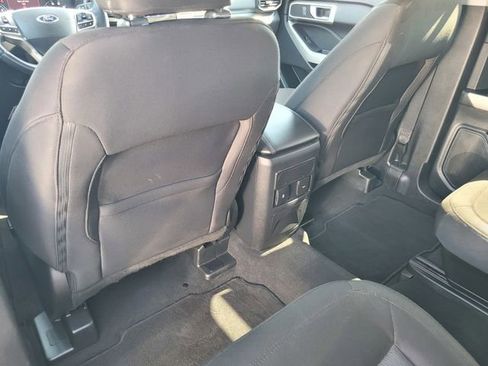 Certified 2022 Ford Explorer XLT image 12