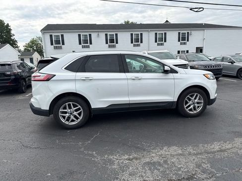 Used 2021 Ford Edge SEL w/ Convenience Package AWD/4WD image 4