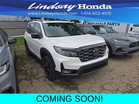 Used 2023 Honda Passport TrailSport image 3