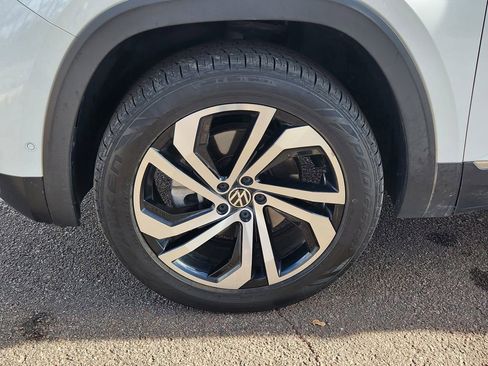 Used 2021 Volkswagen Atlas Cross Sport SEL Premium image 25