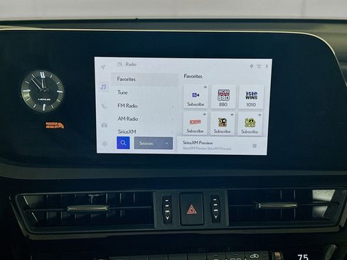 Used 2024 Lexus ES 350 w/ Premium Package image 21