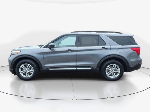 Used 2023 Ford Explorer XLT RWD image 10