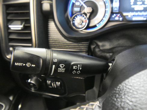 Used 2020 RAM 1500 Limited AWD/4WD image 33
