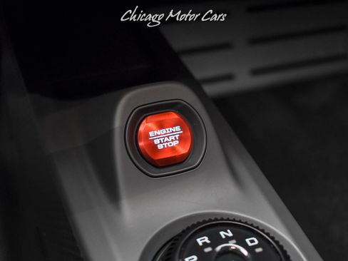 Used 2019 Ford GT RWD image 14
