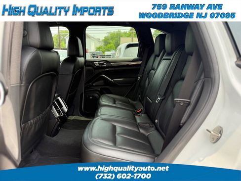 Used 2015 Porsche Cayenne S image 16