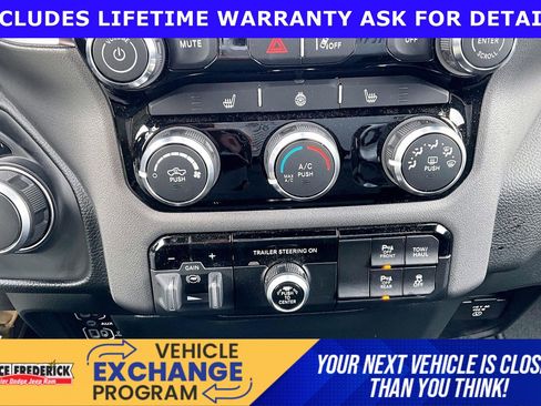 Used 2025 RAM 1500 Big Horn AWD/4WD image 26