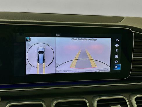 Used 2022 Mercedes-Benz GLS 450 4MATIC image 15