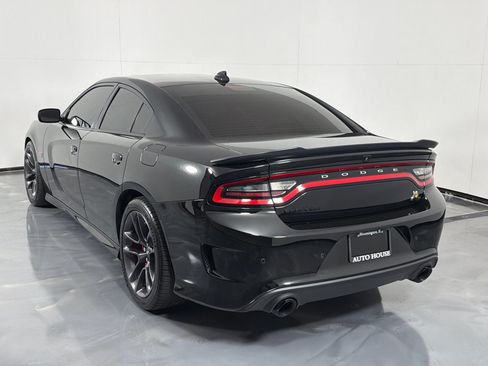 Used 2022 Dodge Charger Scat Pack w/ Harman/Kardon Audio Group RWD image 7