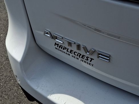 Used 2025 Ford Expedition Active image 33