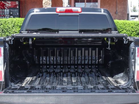 Used 2022 GMC Canyon Elevation w/ Elevation Premium Package AWD/4WD image 9