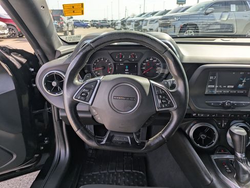 Used 2017 Chevrolet Camaro LT image 18