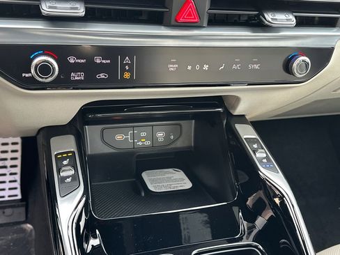 New 2026 Kia Sorento SX Prestige image 26