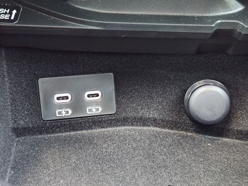 Used 2025 Lexus NX 250 FWD w/ Accessory Package (2T) image 42