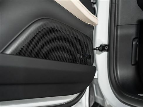 New 2026 Porsche Panamera Turbo image 24