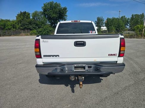 Used 2006 GMC Sierra 1500 SLE w/ Light Duty Power Package AWD/4WD image 4