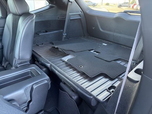 Used 2023 Acura MDX A-Spec image 16