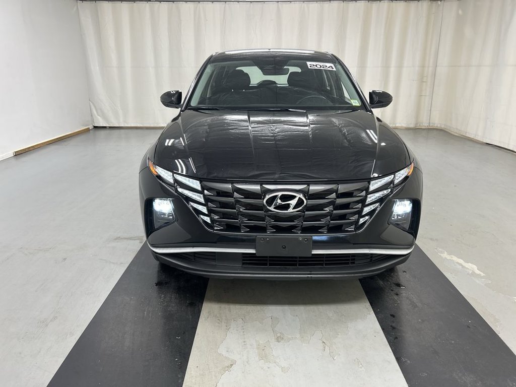Used 2024 Hyundai Tucson SE FWD image 3