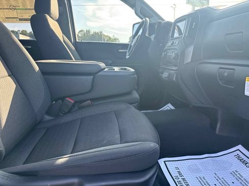 New 2026 Chevrolet Silverado 2500 Custom w/ Custom Value Package AWD/4WD image 34