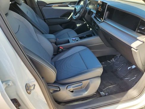New 2026 Volkswagen Tiguan SE R-Line AWD/4WD image 12
