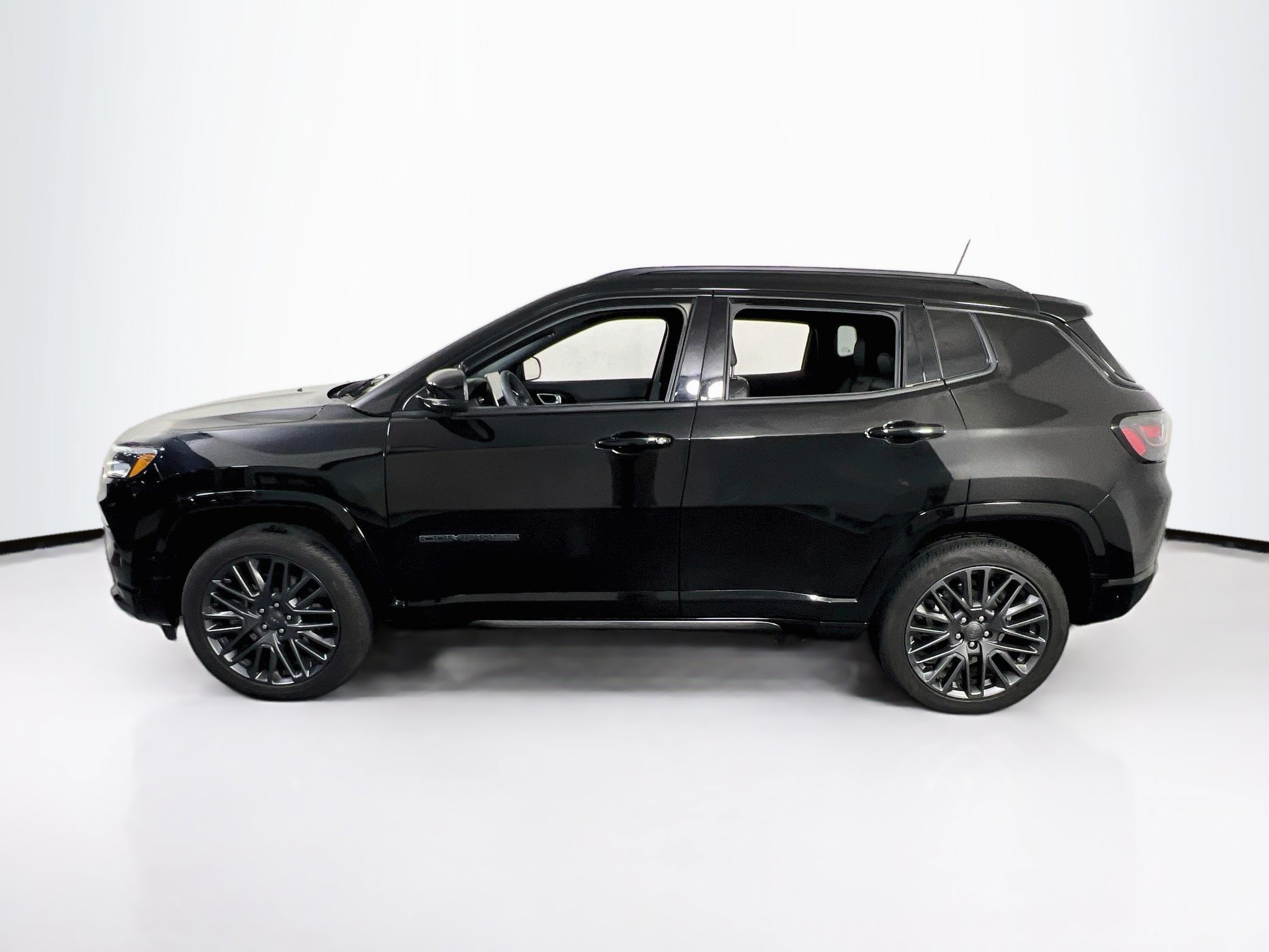 Used 2023 Jeep Compass High Altitude w/ Driver Assist Group I AWD/4WD image 8