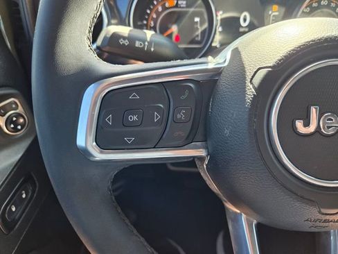 Used 2023 Jeep Wrangler Altitude image 29