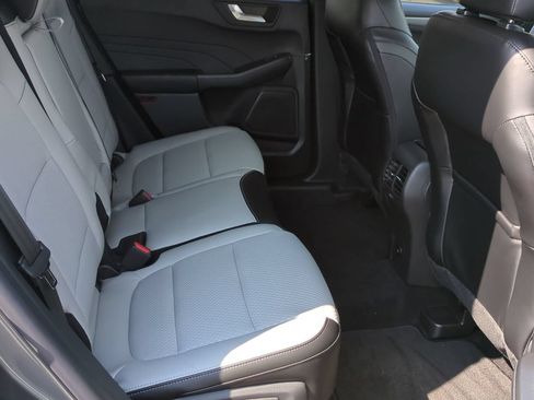 New 2025 Ford Escape SE FWD image 19