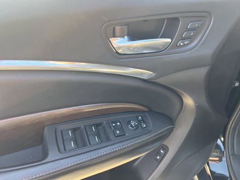 Used 2017 Acura MDX SH-AWD image 14