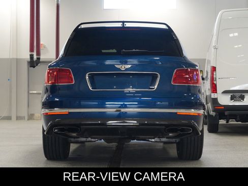 Used 2019 Bentley Bentayga image 7