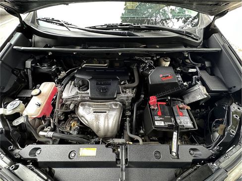 Used 2015 Toyota RAV4 Limited AWD/4WD image 28