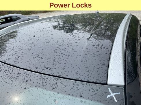 Used 2018 Nissan Kicks S FWD image 9
