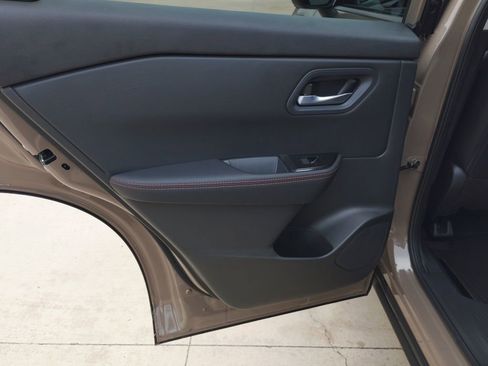 New 2026 Nissan Rogue SV AWD/4WD image 10