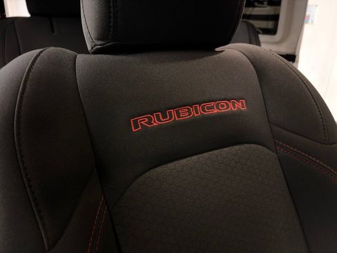 Used 2020 Jeep Wrangler Unlimited Rubicon w/ Quick Order Package 28Y Recon AWD/4WD image 25