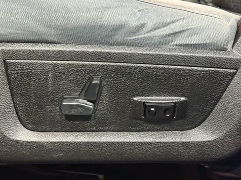 Used 2019 RAM 1500 Classic SLT w/ Protection Group image 31