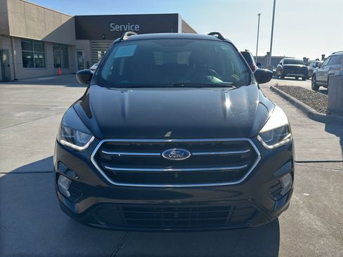 Used 2017 Ford Escape SE w/ Equipment Group 201A image 8
