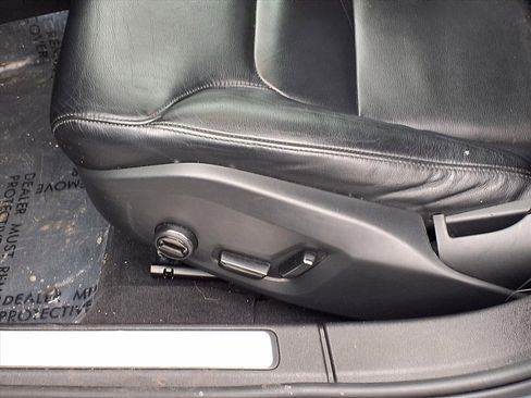 Used 2024 Volvo S60 B5 Core image 4