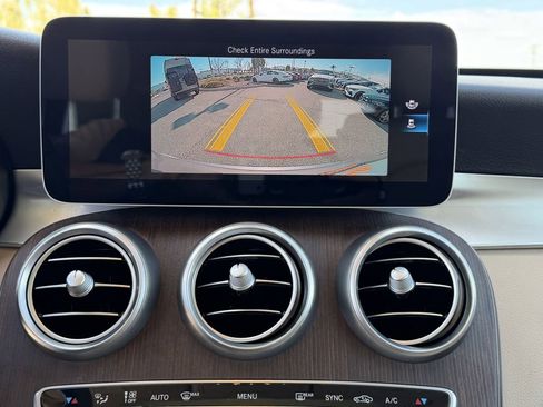 Used 2020 Mercedes-Benz GLC 300 image 29