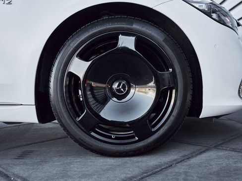 Used 2023 Mercedes-Benz Maybach S 680 4MATIC image 37