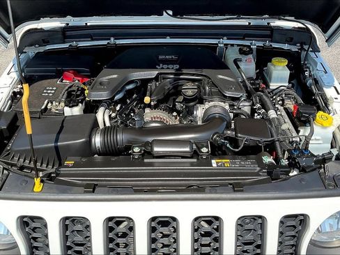 Used 2020 Jeep Gladiator Rubicon w/ Trailer Tow Package AWD/4WD image 34