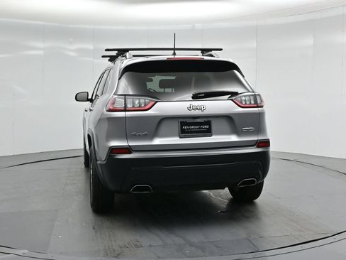 Used 2019 Jeep Cherokee Latitude w/ Popular Appearance Group AWD/4WD image 22