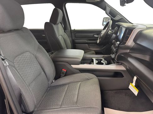 New 2026 RAM 1500 Express AWD/4WD image 17