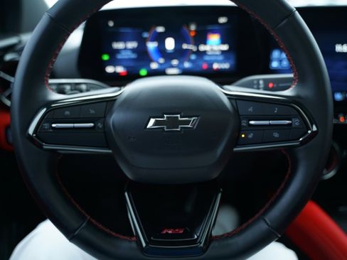 Used 2024 Chevrolet Blazer EV RS image 13