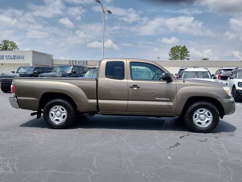 Used 2013 Toyota Tacoma 2WD Access Cab w/ SR5 Pkg image 3