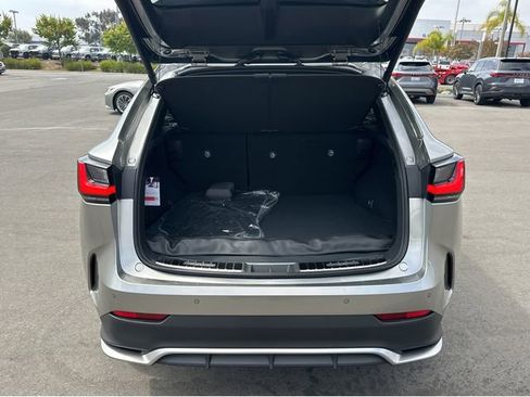 New 2026 Lexus NX 350h F Sport AWD/4WD image 19