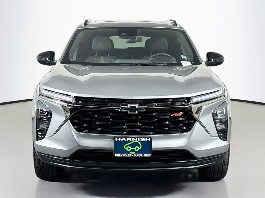 Certified 2026 Chevrolet Trax RS w/ Sunroof Package FWD image 2