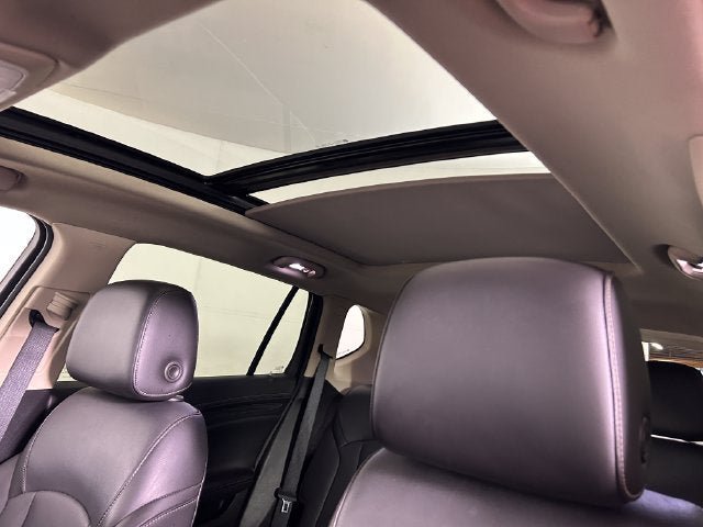 Used 2017 Buick Envision Essence FWD image 12