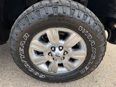 Used 2011 Ford F150 XLT w/ XTR Pkg image 18