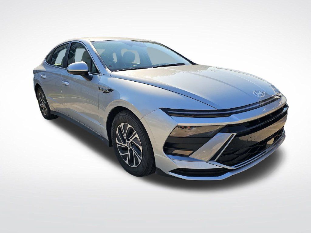 Certified 2026 Hyundai Sonata Blue FWD 360° Tour